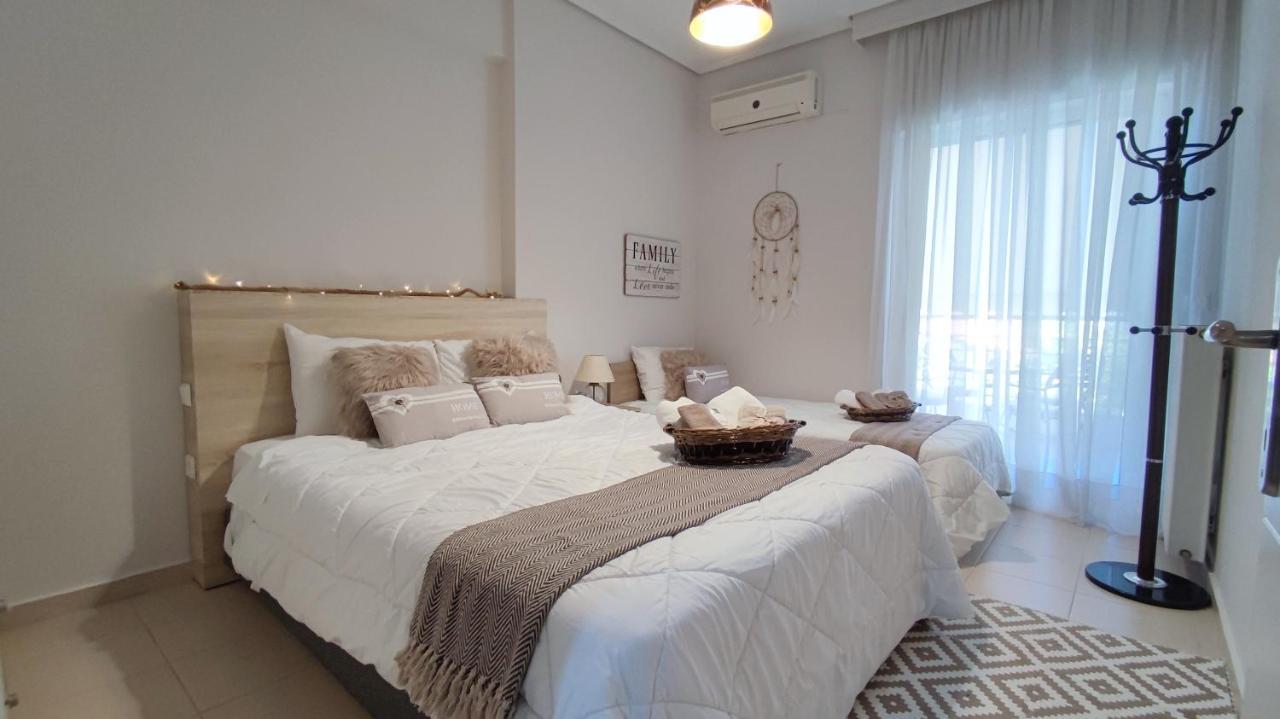 Rock & Roll 2 - Modern Apartment In Trikala エクステリア 写真
