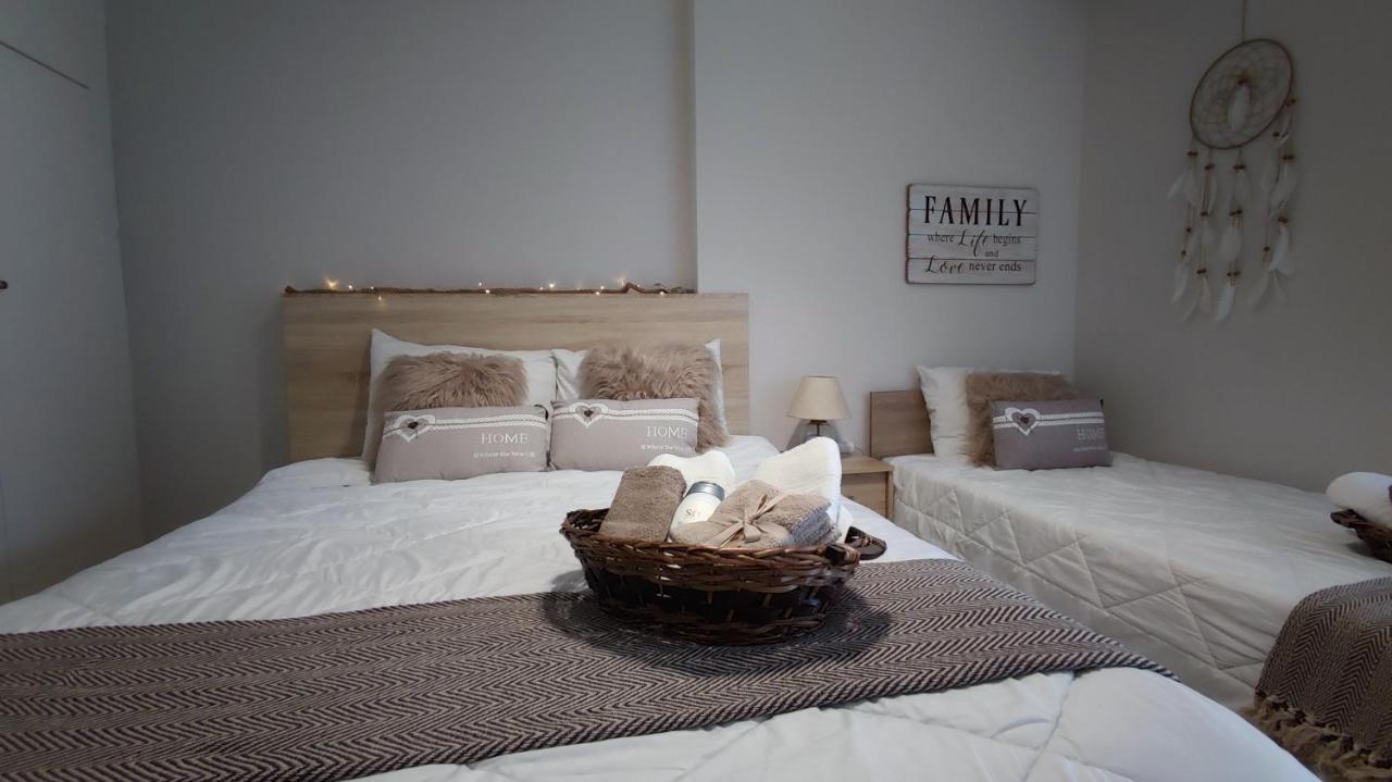 Rock & Roll 2 - Modern Apartment In Trikala エクステリア 写真