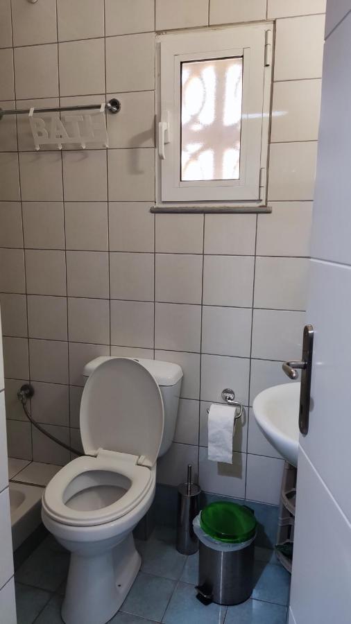 Rock & Roll 2 - Modern Apartment In Trikala エクステリア 写真
