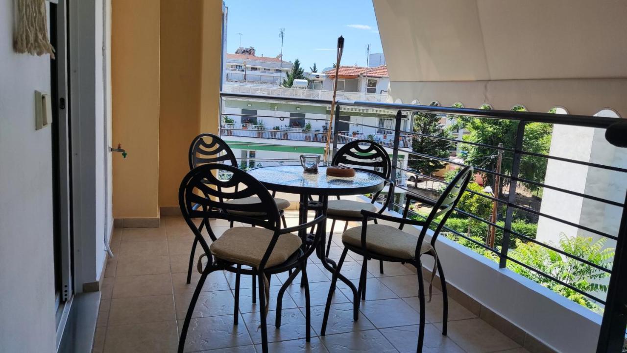 Rock & Roll 2 - Modern Apartment In Trikala エクステリア 写真