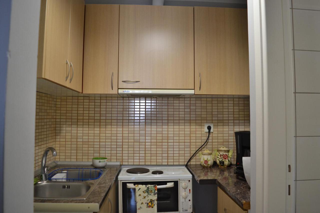 Rock & Roll 2 - Modern Apartment In Trikala エクステリア 写真